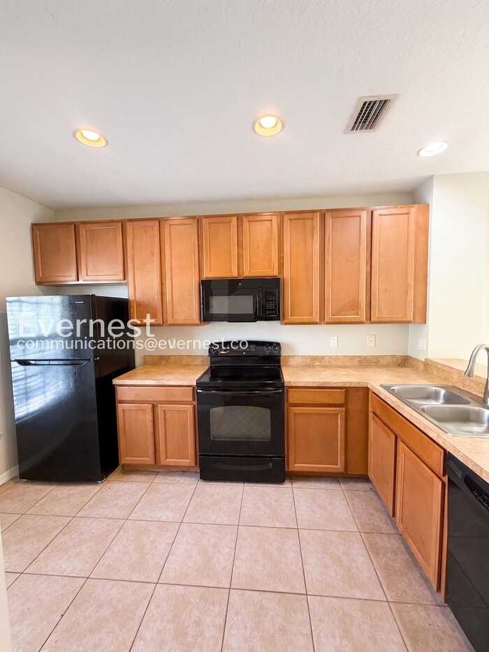 8535 Gablebend Way - Photo 6 of 25