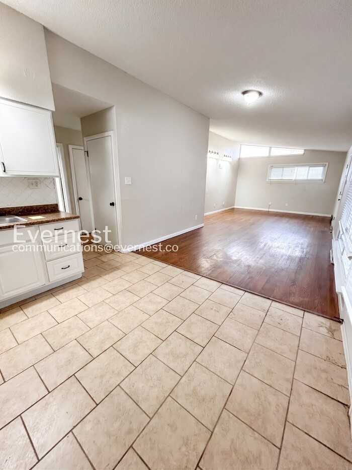 1130 Trampe Ave - Photo 7 of 19