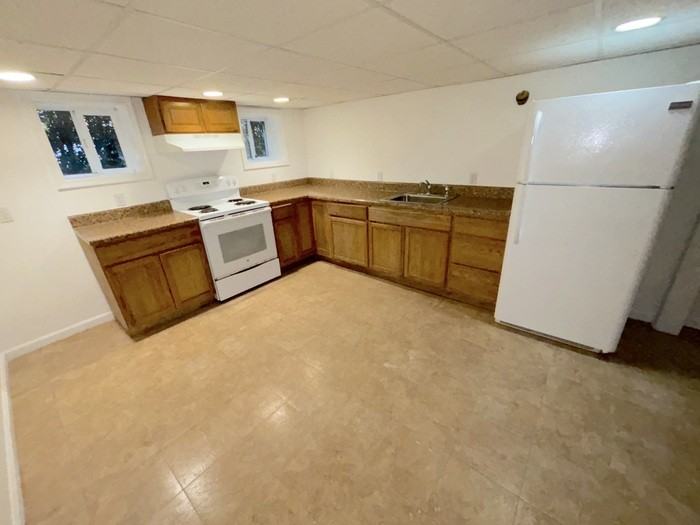 156 Dupont Cir #3 - Photo 3 of 15