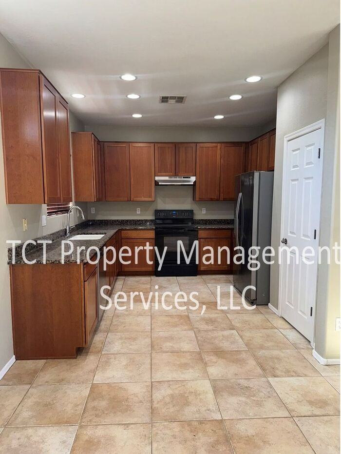 4463 S Brice - Photo 3 of 11