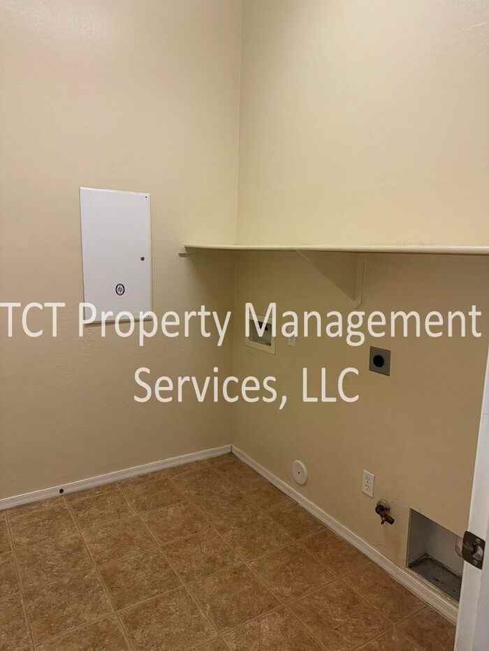 4463 S Brice - Photo 7 of 11