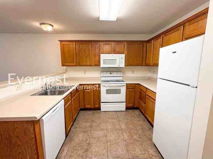 10800 Frenchmen Loop #B - Photo 4 of 20
