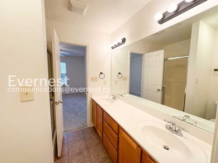 10800 Frenchmen Loop #B - Photo 5 of 20