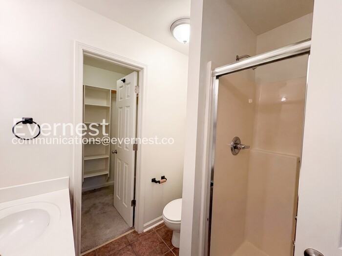 10800 Frenchmen Loop #B - Photo 6 of 20