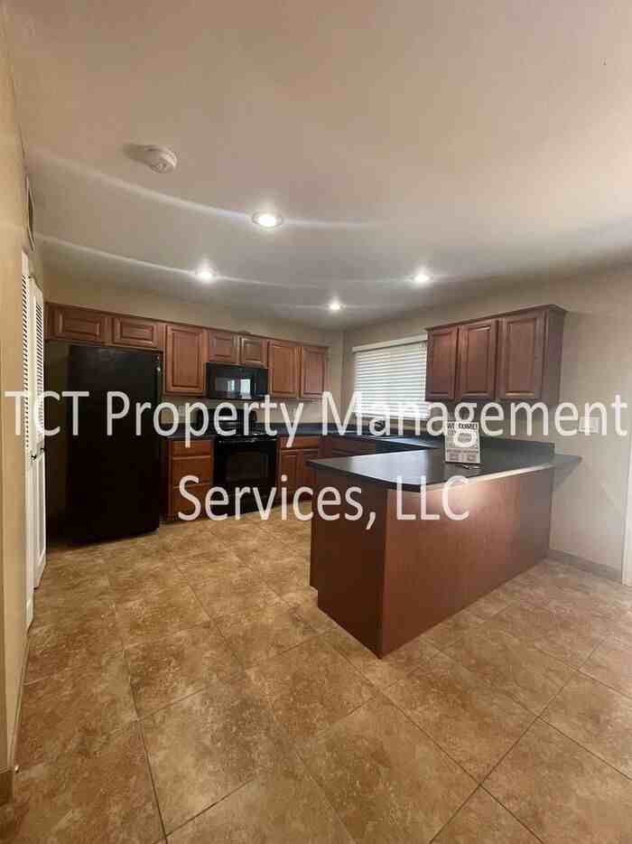 6853 E Osborn Rd #F - Photo 3 of 8