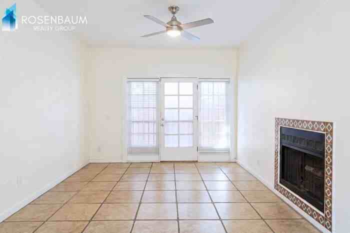 1143 E 12th St #1143 - Photo 2 of 8