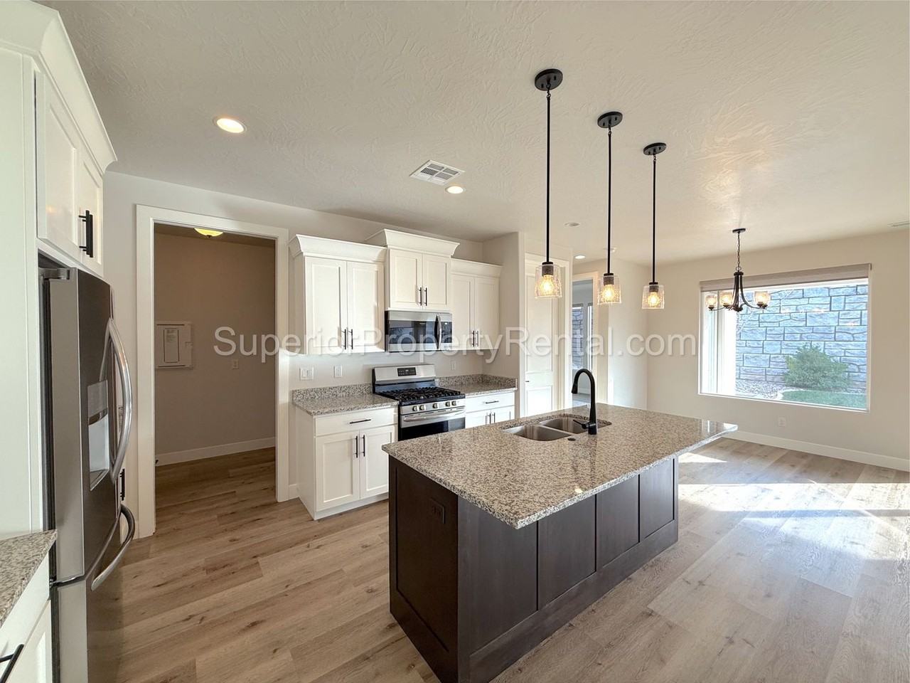 60 E 740 N - Photo 3 of 19