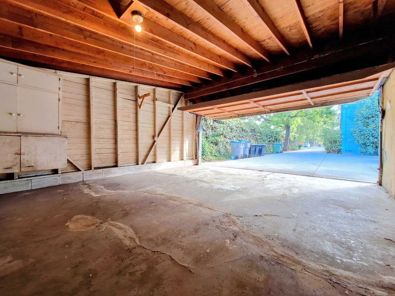 1505 Lincoln Ave (Duplex) - Photo 7 of 9