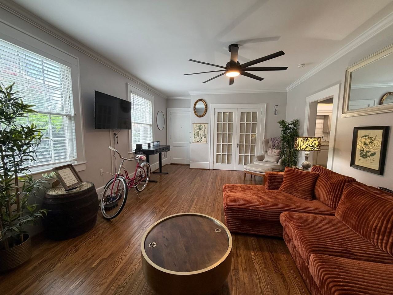 524 Hawthorne Ln #2 - Photo 6 of 16
