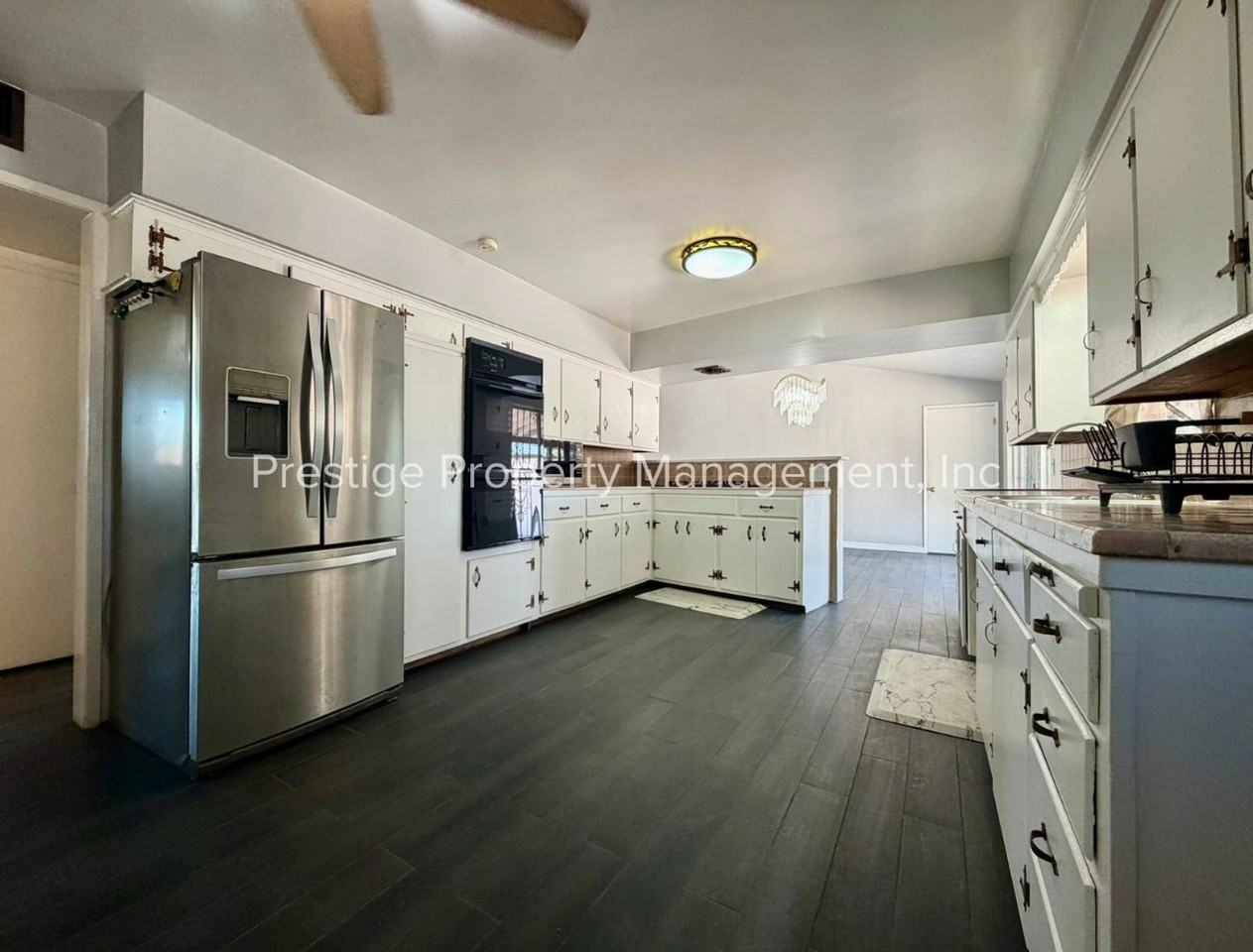 3407 E 5th St - Photo 6 of 36