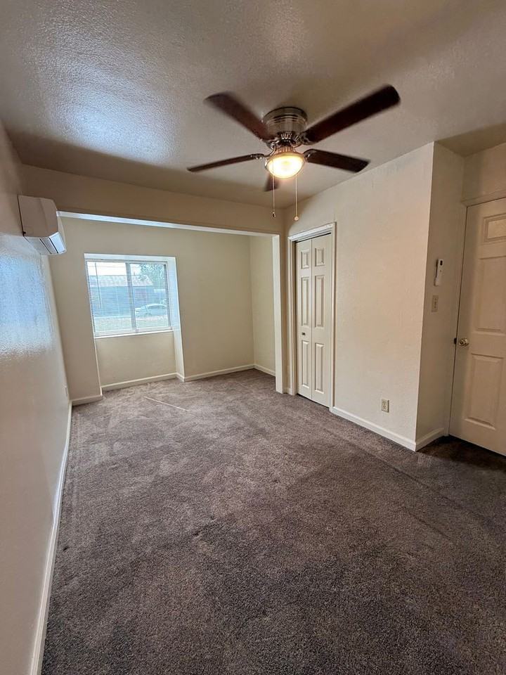 0755 - 636 Cherry St. - Photo 5 of 7