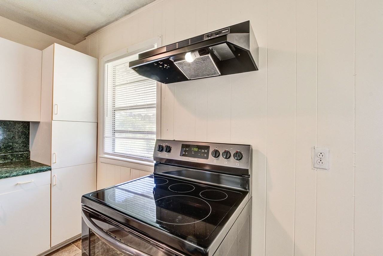 273 George St - Photo 7 of 35