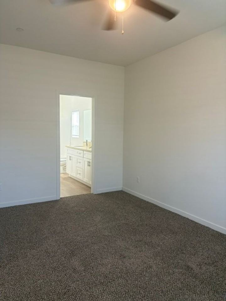 8319 Frankie Lou St #B - Photo 7 of 9