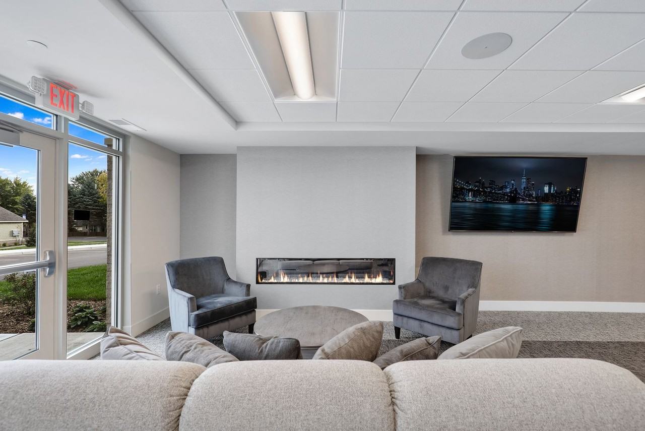 Victoria Apartments - Photo 6 of 22