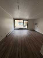 featured image of 3913 S 76th St