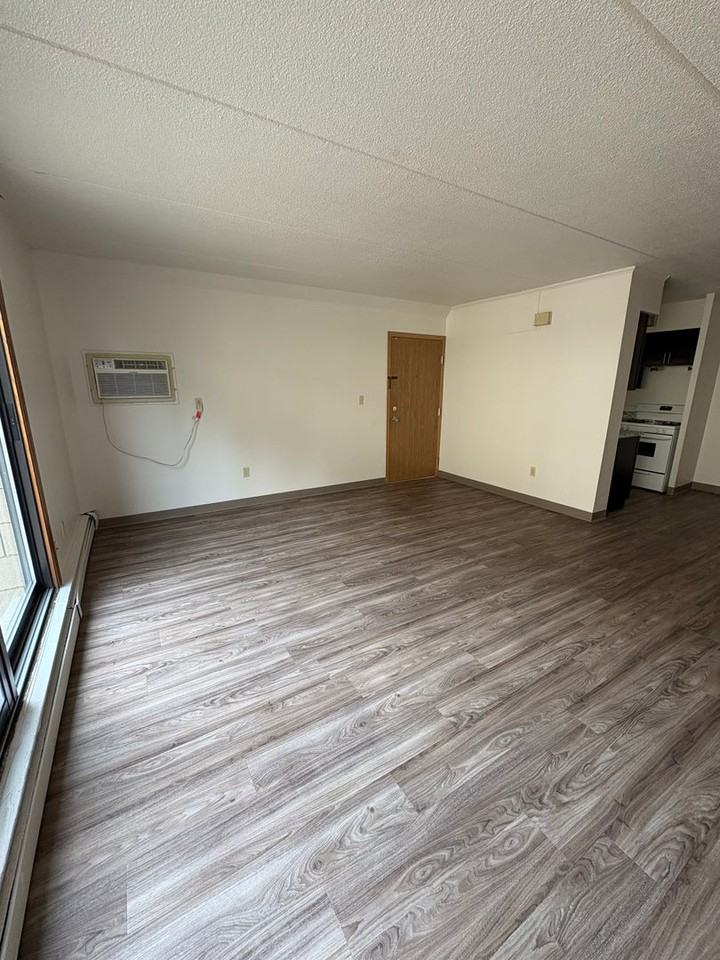 Woodland Court - Photo 4 of 6