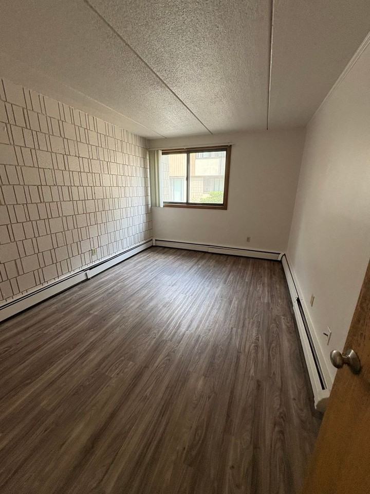 Woodland Court - Photo 6 of 6