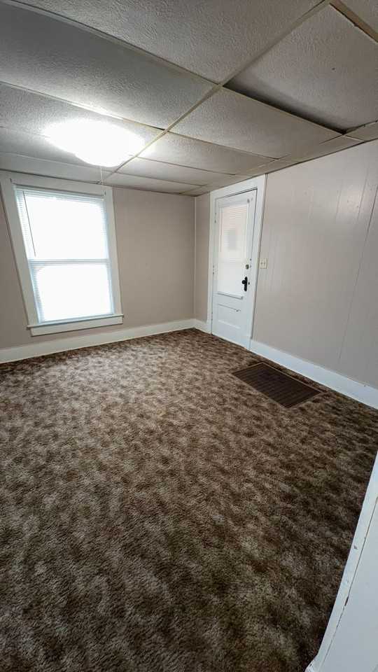 315 N Madison St - Photo 2 of 5