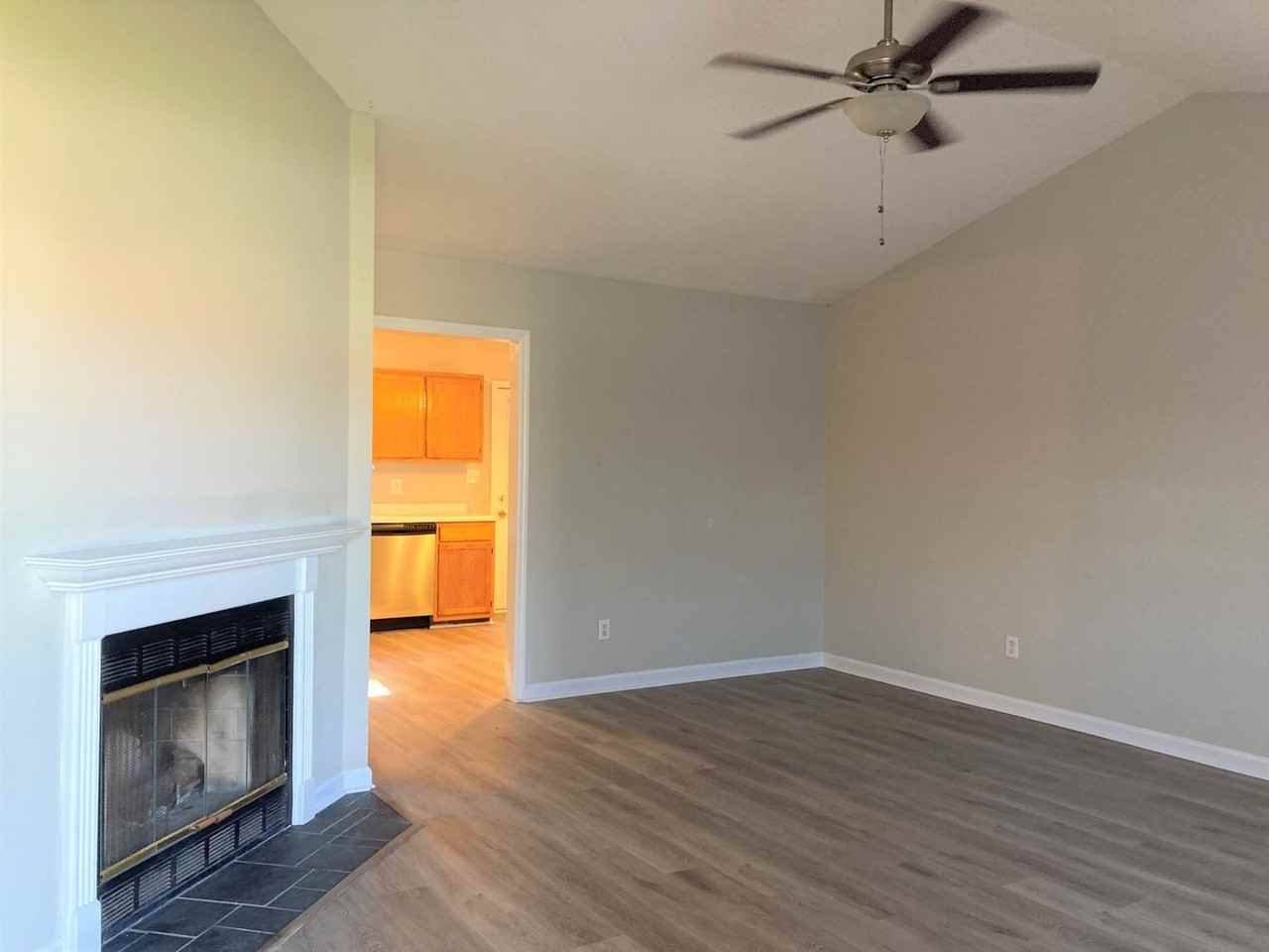 711 Covington Ct - Photo 2 of 12
