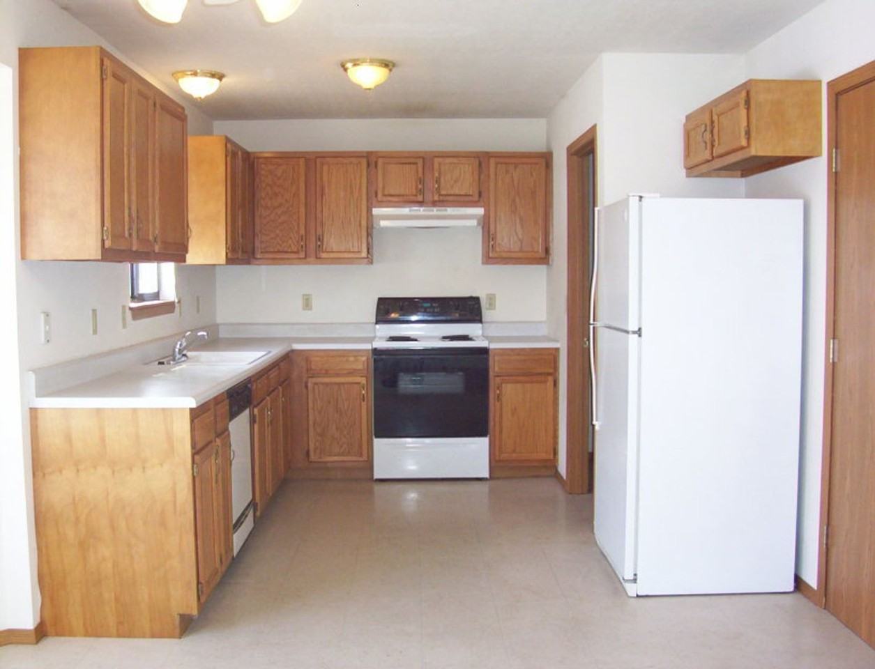 3094 S Overhill Ct - Photo 6 of 9
