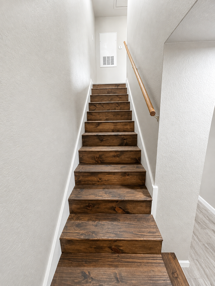 7862 Gladys Ave - Photo 6 of 10