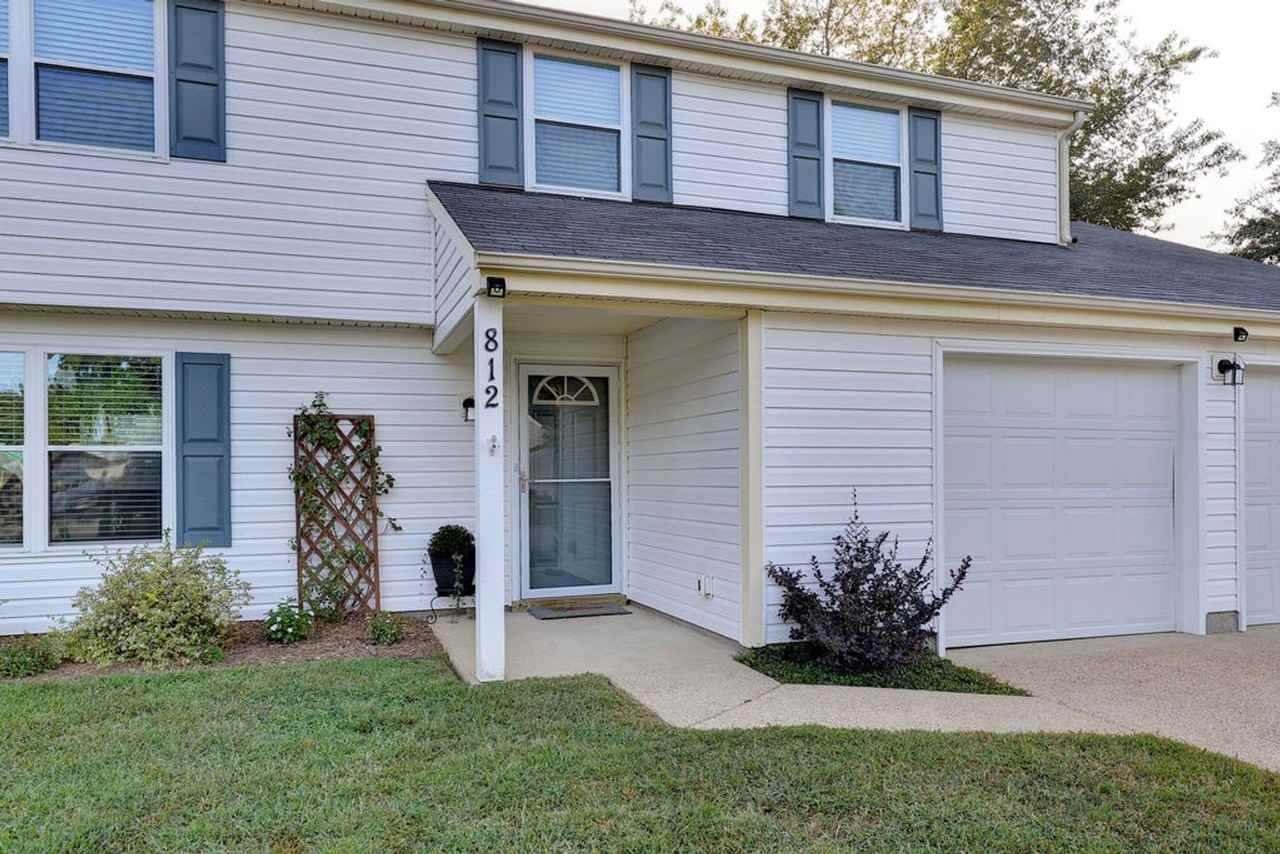 812 Stony Dr - Photo 4 of 34