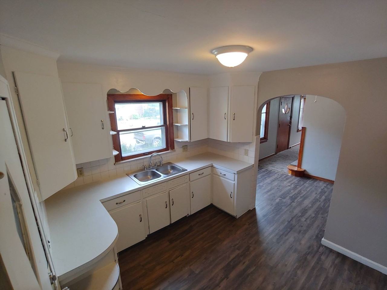 2200 Oberlin Ave - Photo 7 of 20