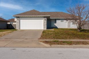535 N Texas Ave - Photo 1 of 1