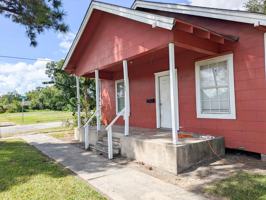 featured image of 1105 Ewing St