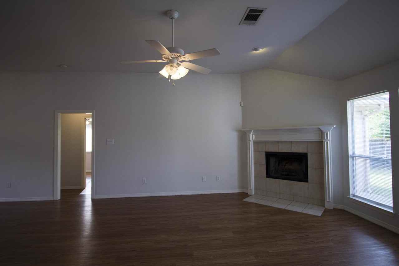 5208 Whiting Way - Photo 4 of 9