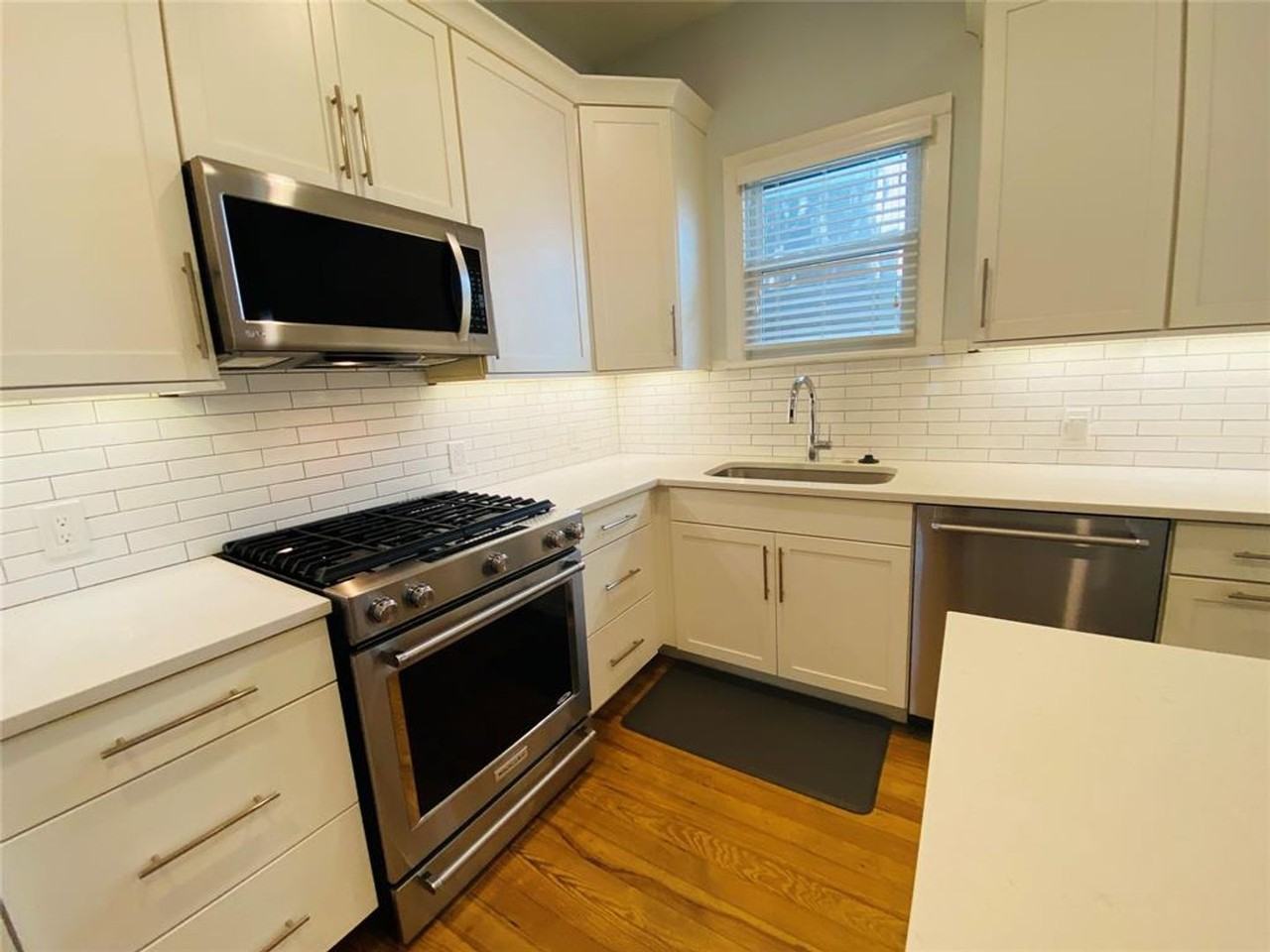 521 E Live Oak St - Photo 6 of 27