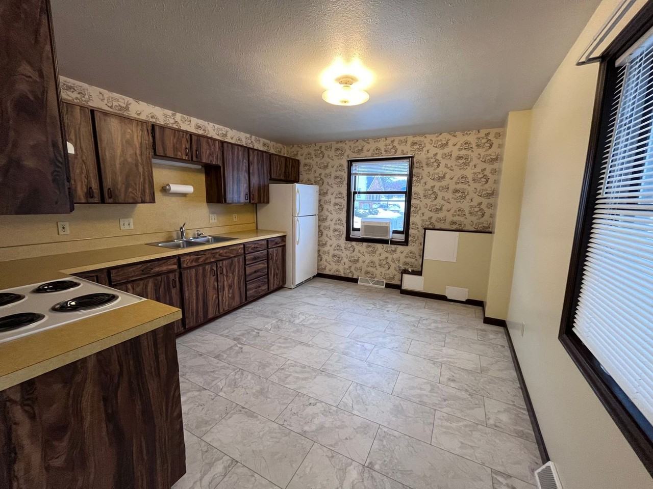 119 N 23rd St #A - Photo 3 of 10