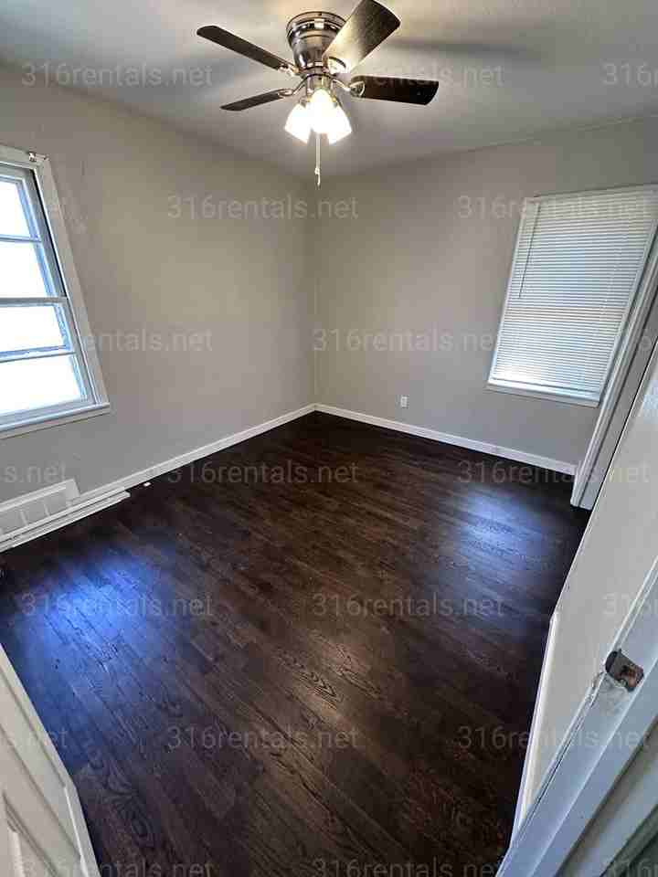 820-822 820-822 N Belmont - 820 N Belmont - Photo 7 of 10