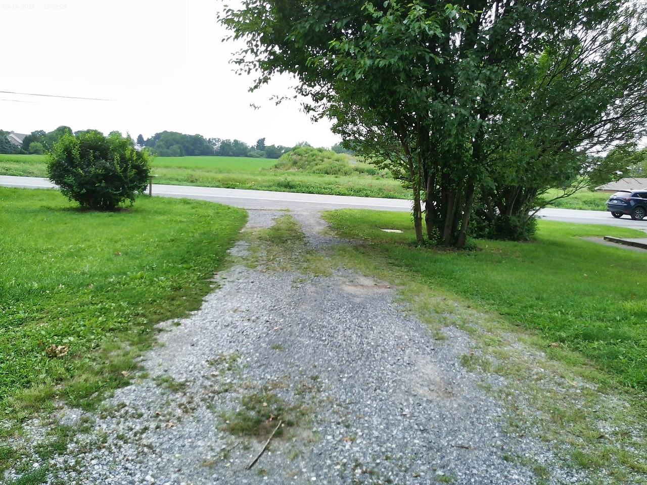 2237 New Holland Pike - Photo 3 of 22