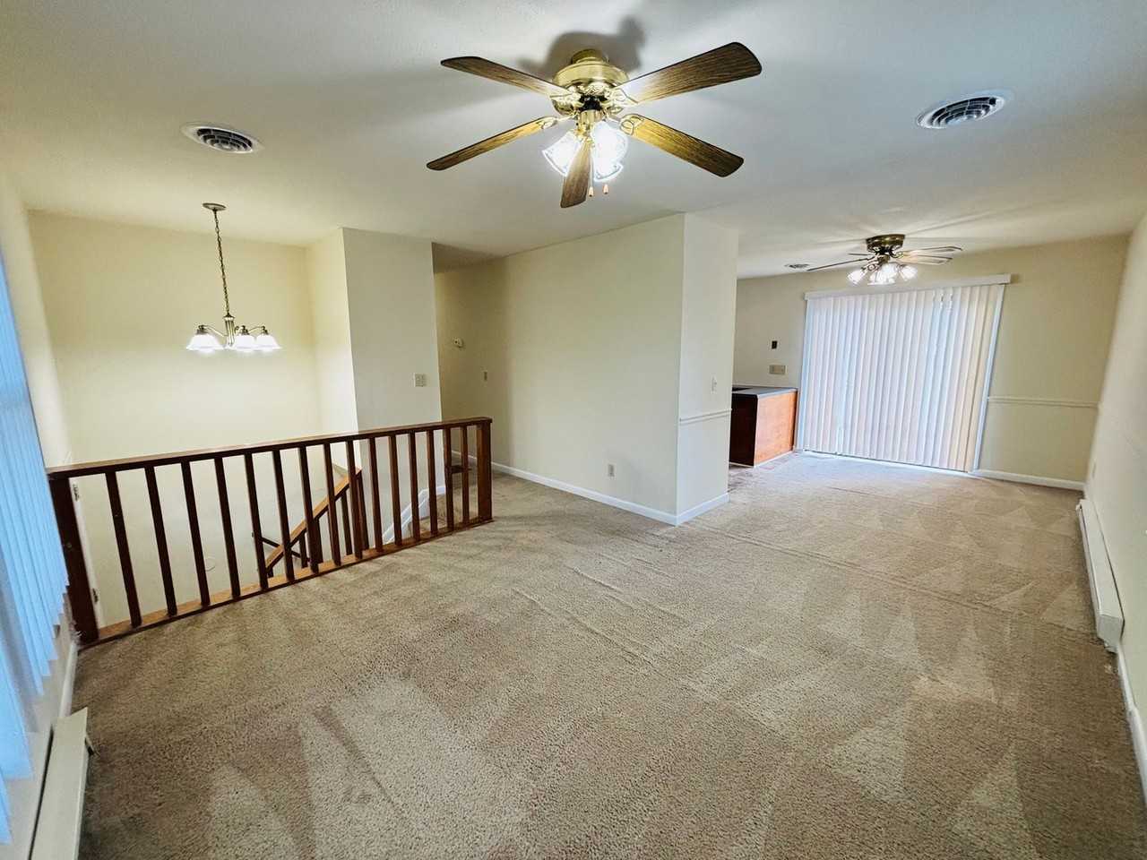 208 Ardmore St - Photo 5 of 22