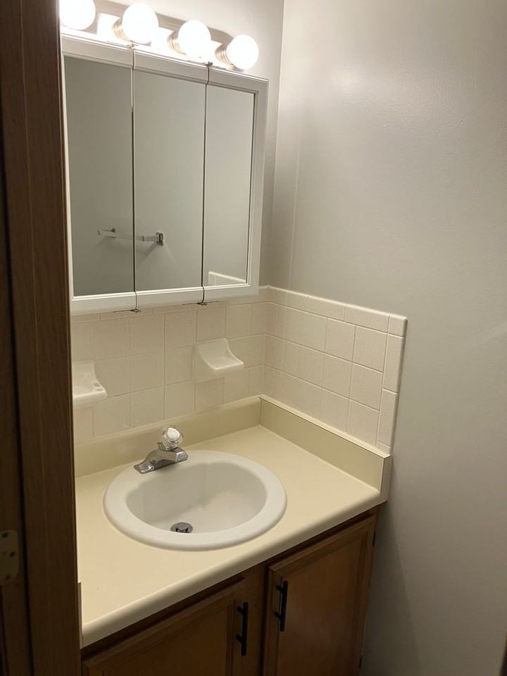 1205 Bunker Hill Rd #C - Photo 4 of 16