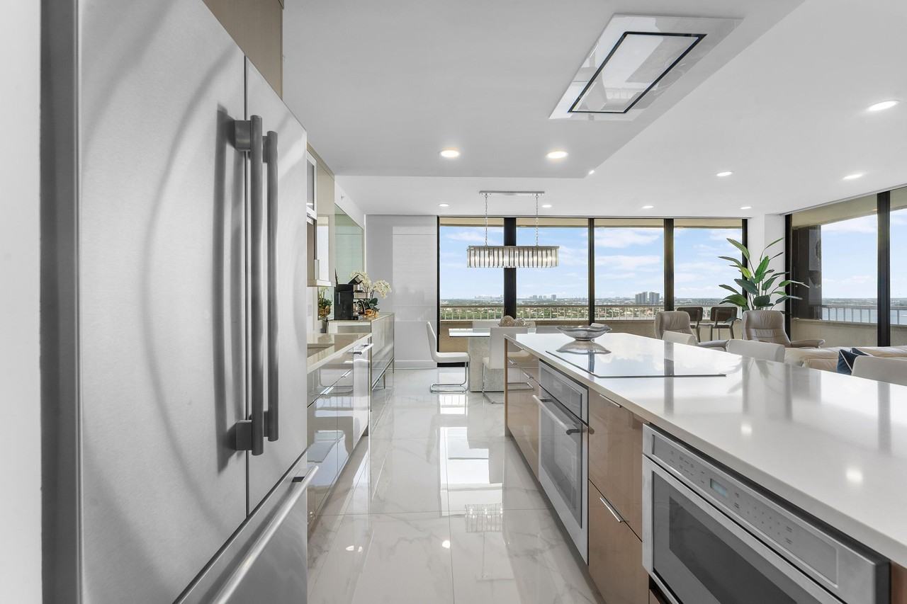 5280 N Ocean Dr #16E - Photo 5 of 50