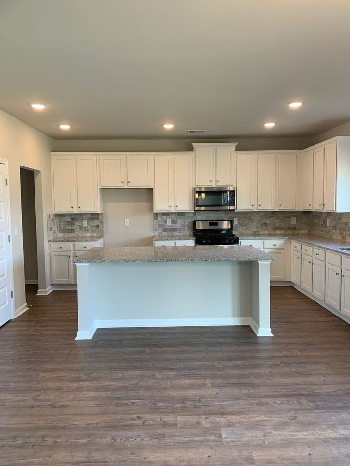 2374 Ticonic Rd - Photo 3 of 8