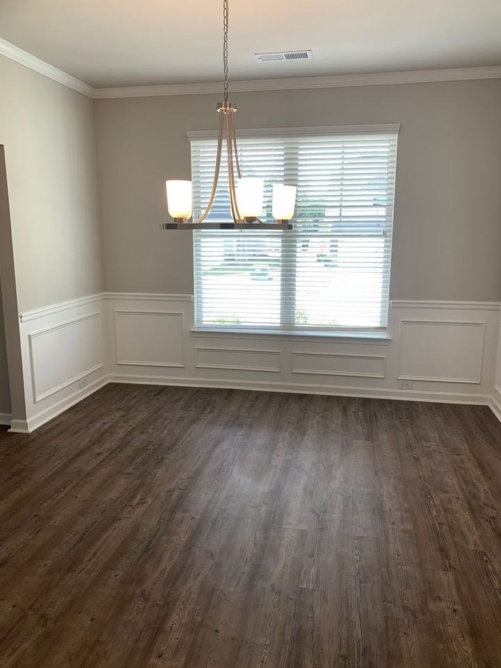 2374 Ticonic Rd - Photo 5 of 8