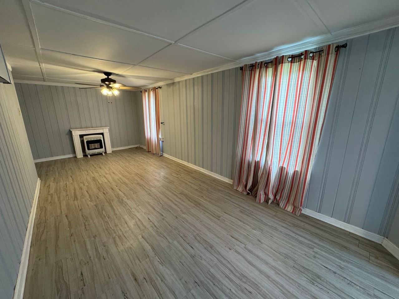 111 Althea St - Photo 4 of 19