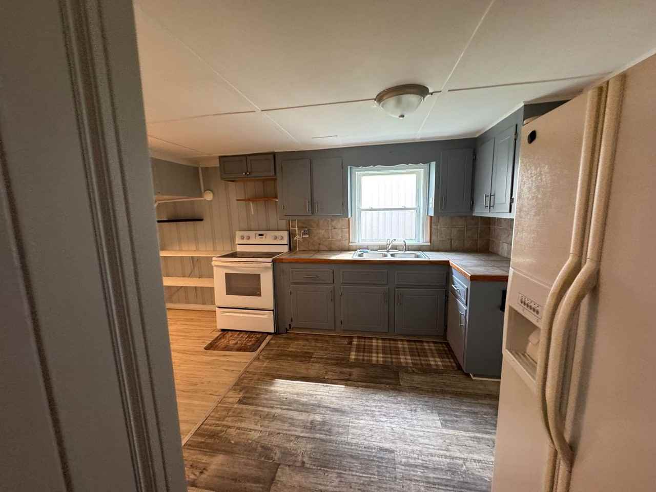 111 Althea St - Photo 5 of 19