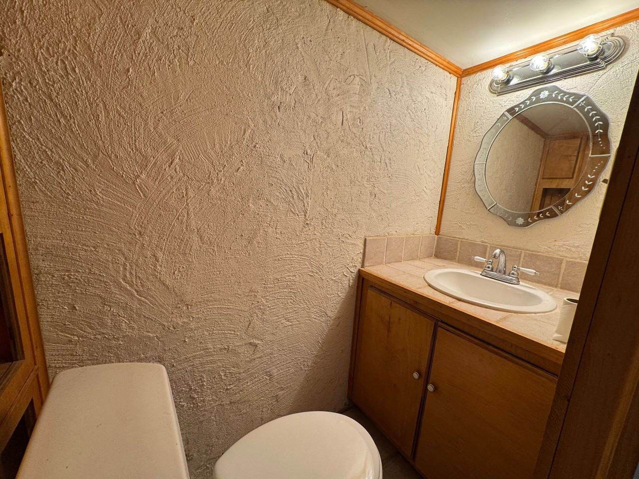 111 Althea St - Photo 6 of 19
