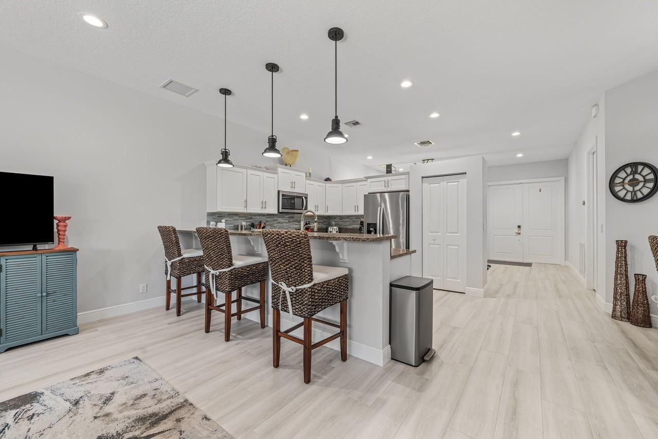 13458 Brixham St - Photo 5 of 37