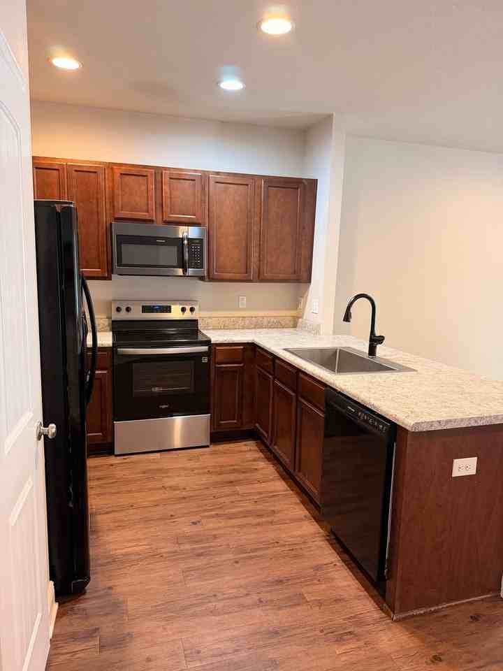 5972 Callaway Cir - Photo 4 of 17