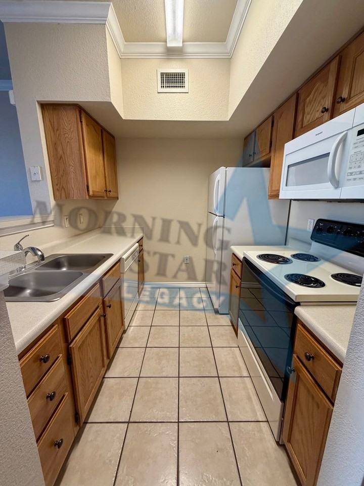 3901 Sonoma Springs Ave #1105 - Photo 4 of 15