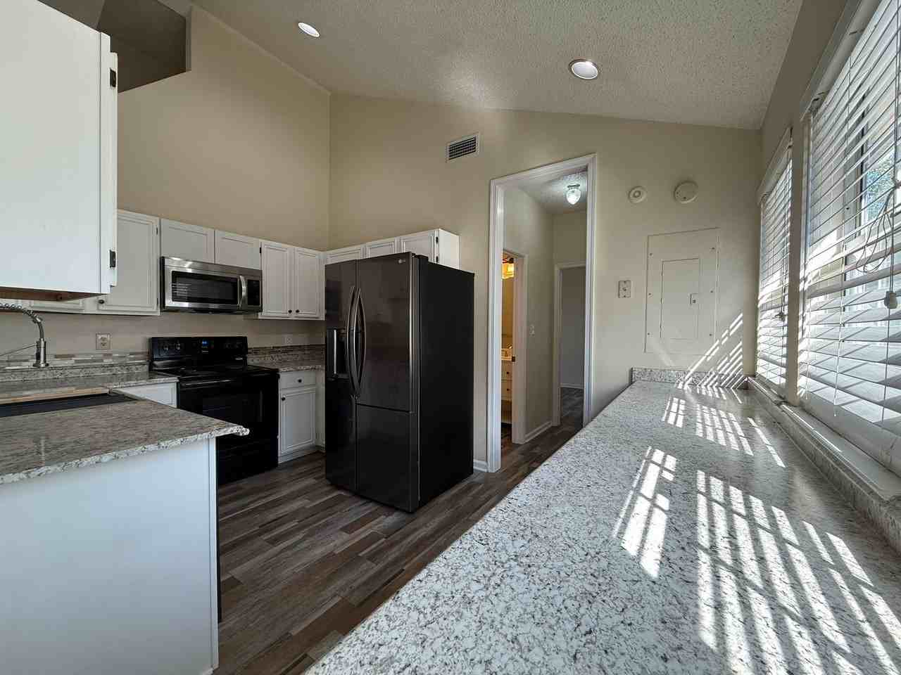 2270 Kings Creek Ln - Photo 6 of 14