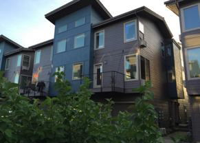 7562 N Burlington Ave - Photo 1 of 1