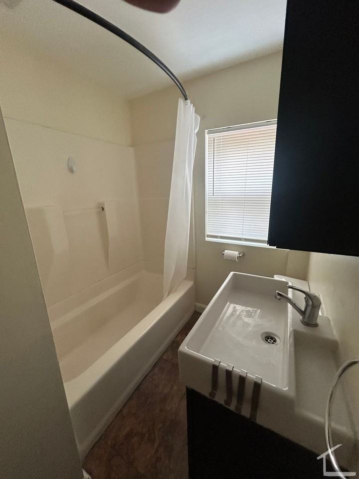 46 Rumford Ave - Photo 6 of 6
