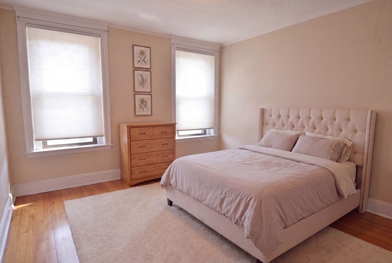 1813 Beacon St - Photo 4 of 8