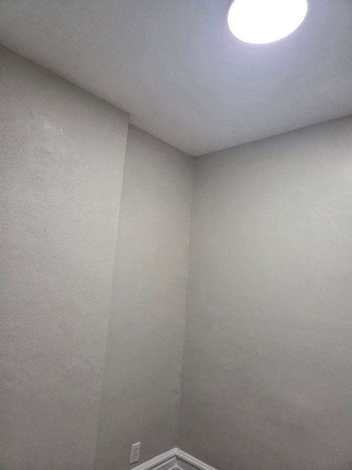 5501 Putnam St - Photo 5 of 18